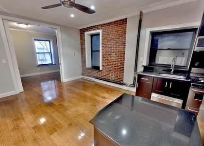 434 West 52th streett - Photo 1