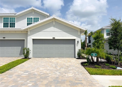 14649 Sycamore Court - Photo 1