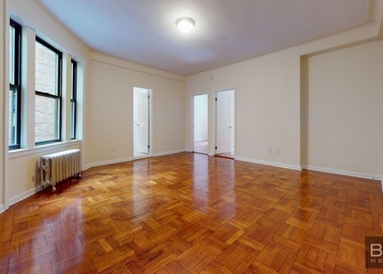 West 55th Street - Photo 1
