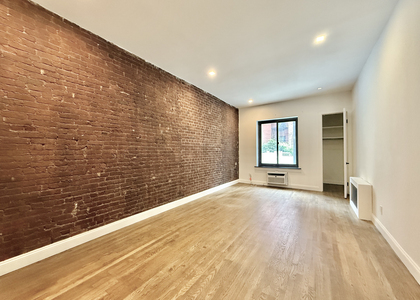 York/ East 80th Street - Photo 1