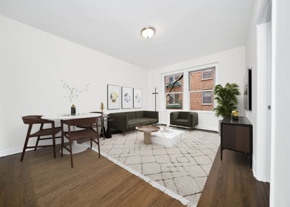 136 Hicks Street - Photo 1