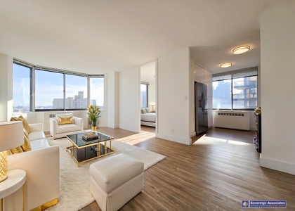 1735 York Avenue - Photo 1
