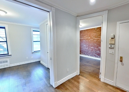 Second Avenue - Photo 1