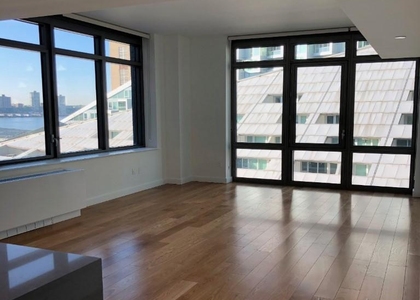 West 57th St - Photo 1