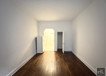 1 Avenue - Photo 1
