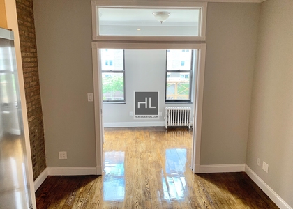 10 Avenue - Photo 1