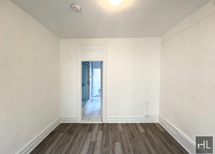 1 Avenue - Photo 1