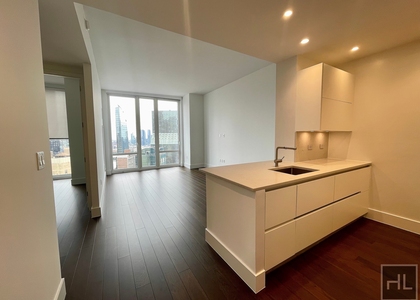 East 44th Street - Photo 1