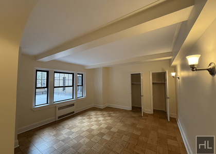 Christopher Street - Photo 1