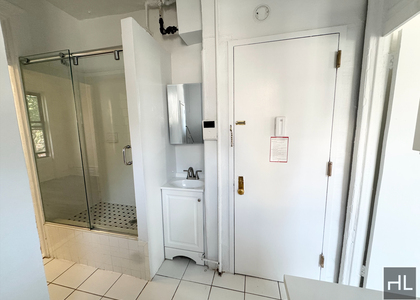 1 Avenue - Photo 1