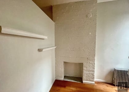 East 9th Street - Photo 1