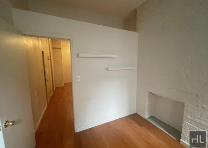 East 9 Street - Photo 1