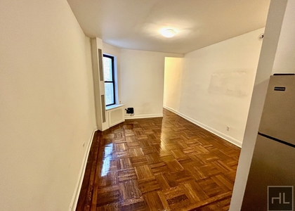 East 88 Street - Photo 1