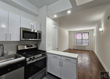 West 22 Street - Photo 1