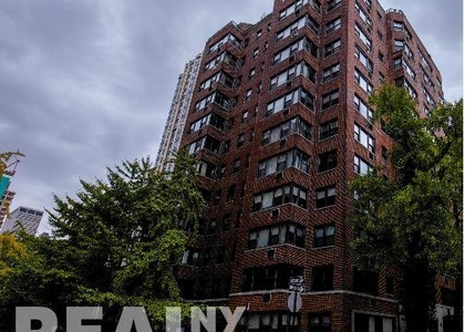 Beekman Pl - Photo 1