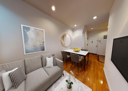 Third Avenue - Photo 1