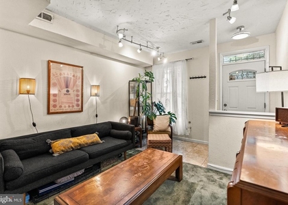 1537 Marion Street Nw - Photo 1