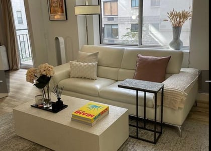 311 Greenwich Street - Photo 1