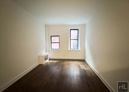 1 Avenue - Photo 1