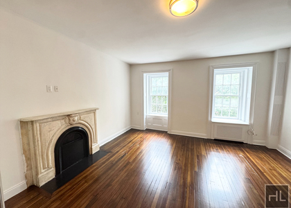 East 65 Street - Photo 1
