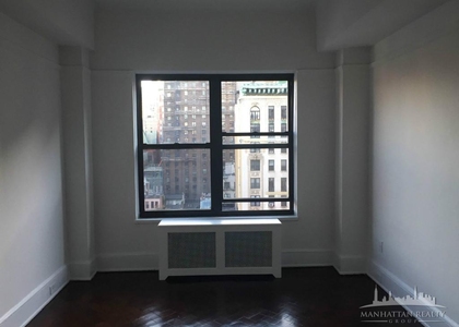 W 73rd St - Photo 1