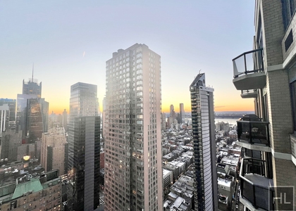 West 48 Street - Photo 1