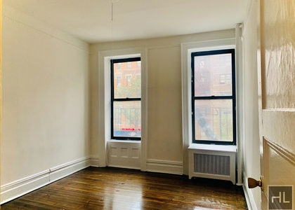 York Avenue - Photo 1