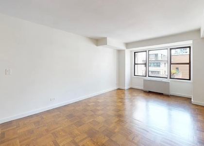 East 63 Street - Photo 1