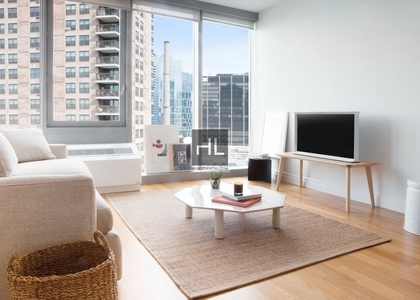 West 54th Street - Photo 1