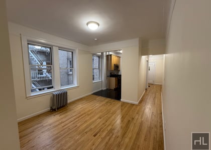 West 13 Street - Photo 1