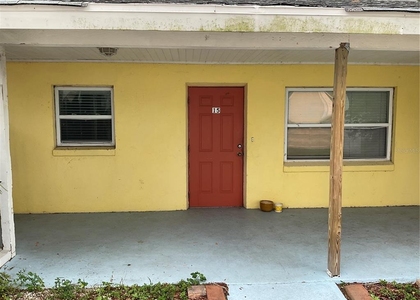 2121 Lakeview Drive - Photo 1