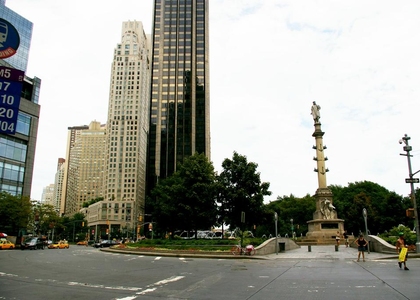 West 50 Street - Photo 1