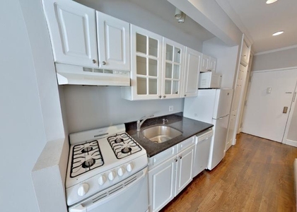 East 18th Street - Photo 1
