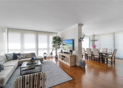 4031 Gulf Shore Boulevard N - Photo 1