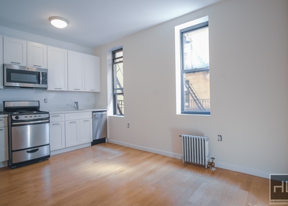 West 45 Street - Photo 1