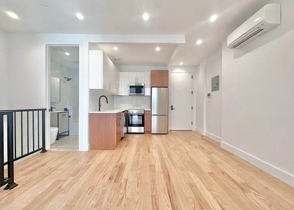 2114 Fulton St - Photo 1