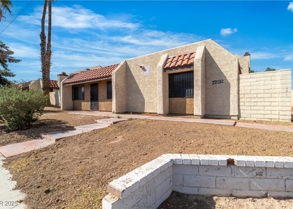 2200 Venus Avenue - Photo 1