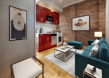 610 East 9th Street - Photo 1