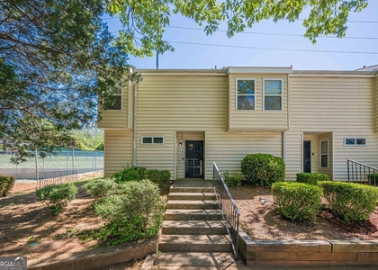 2016 Oak Park Lane - Photo 1