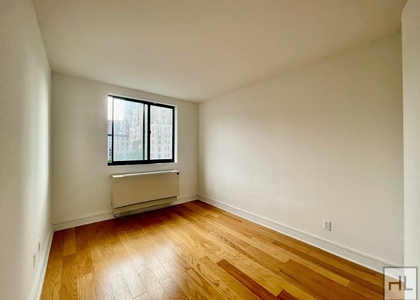 West 96 Street - Photo 1