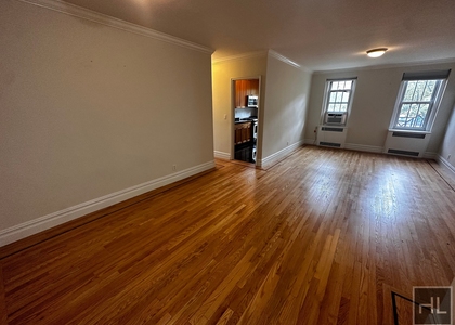 Jane St - Photo 1