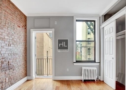 East 10th Street - Photo 1