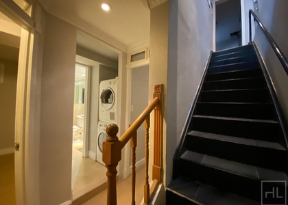 East 100th Street - Photo 1
