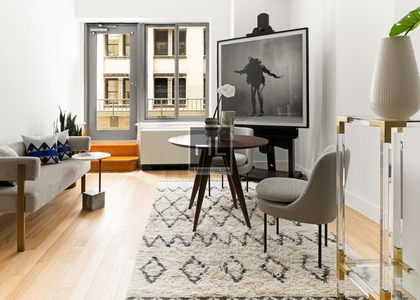 Wall Street - Photo 1