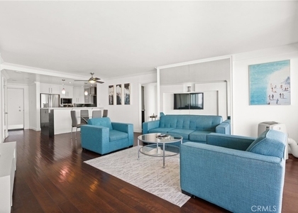 700 E Ocean Boulevard - Photo 1