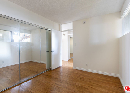 11131 Rose Avenue - Photo 1