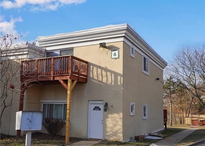 6 Lake Avenue - Photo 1