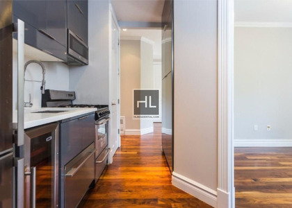 Lexington Avenue - Photo 1