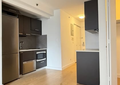 East 39th Street - Photo 1