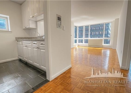West 43rd Street - Photo 1